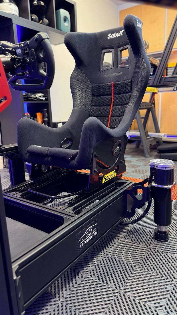 Motion platform chassis